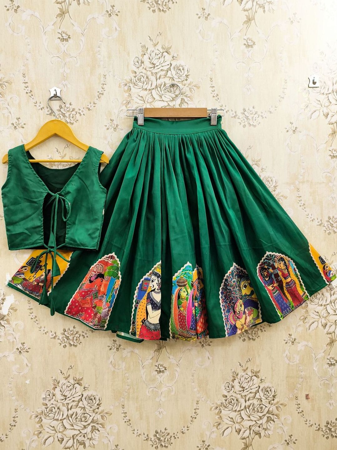 Girls Embellished Thread Work Ready to Wear Lehenga & 2