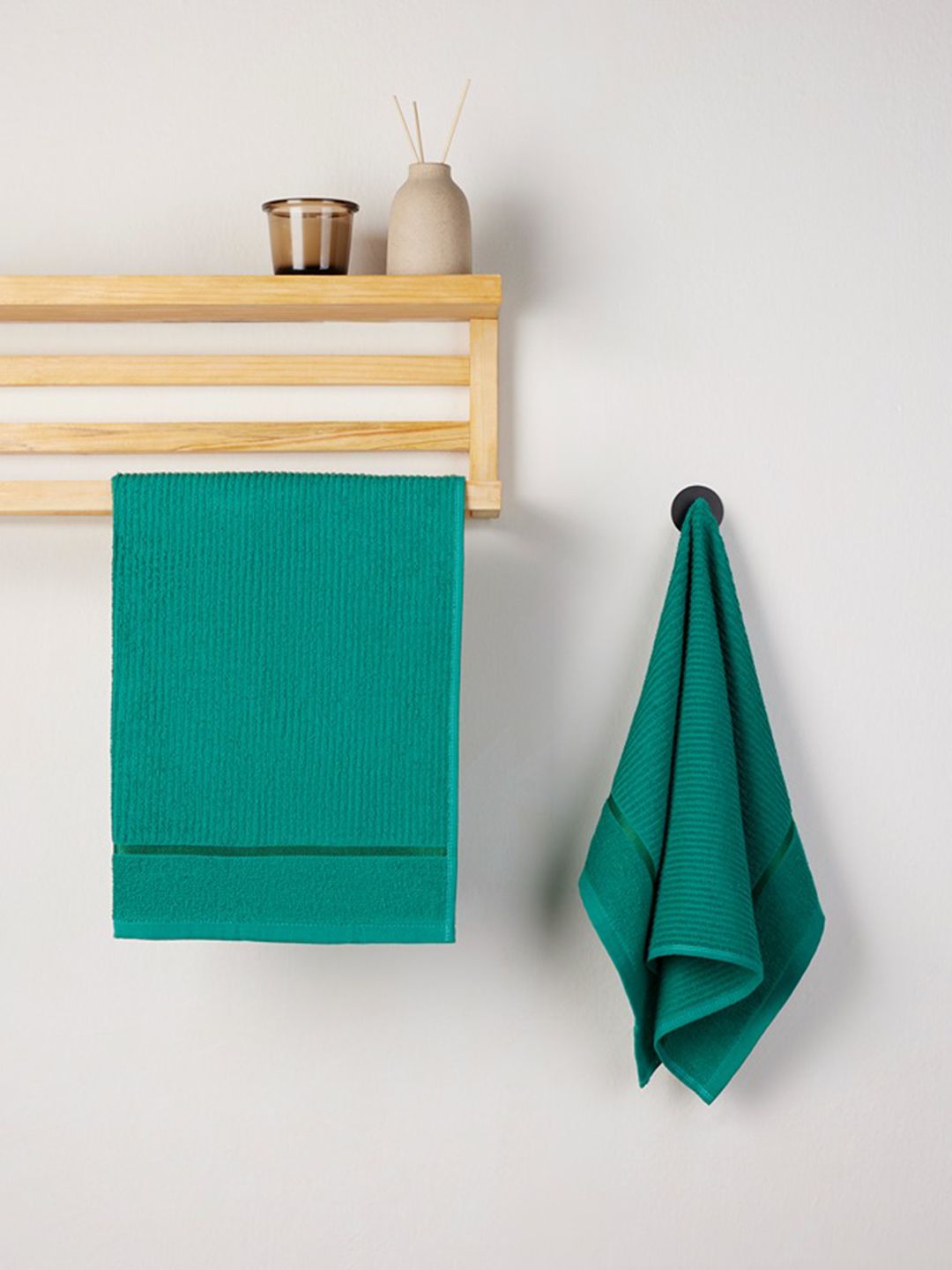 Himeya Emerland Green 2 Pieces 300 GSM GSM Cotton Hand Towel