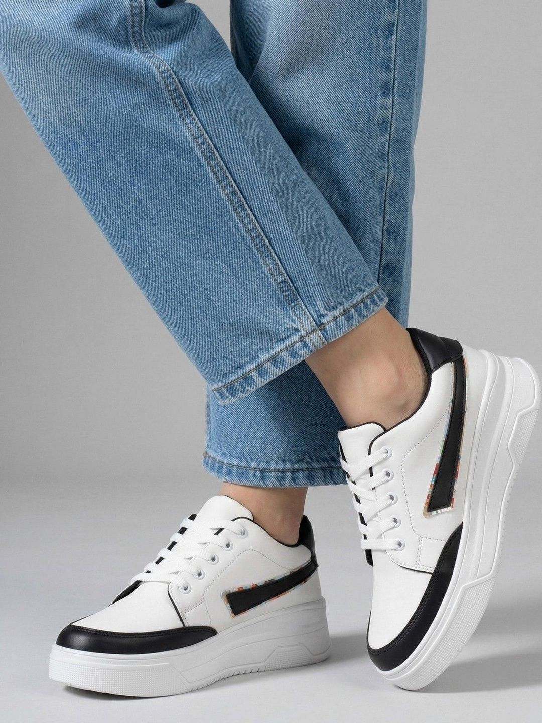 The Roadster Premium design comfortable white Sneakers for women