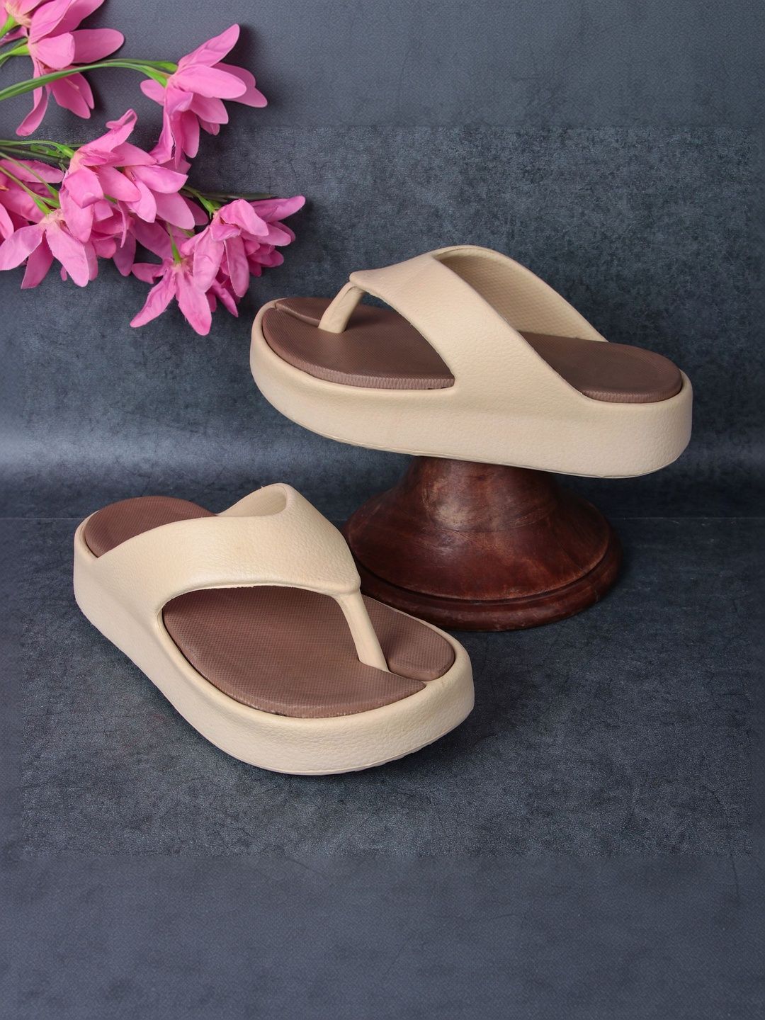 glitchez Women Thong Flip-Flops