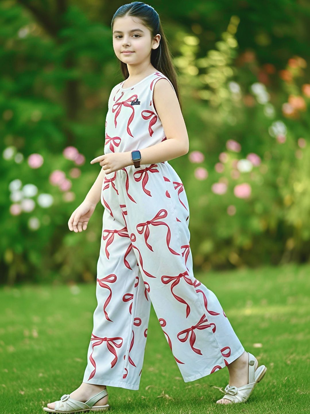 Girls Printed Basic Jumpsuit with Applique 2