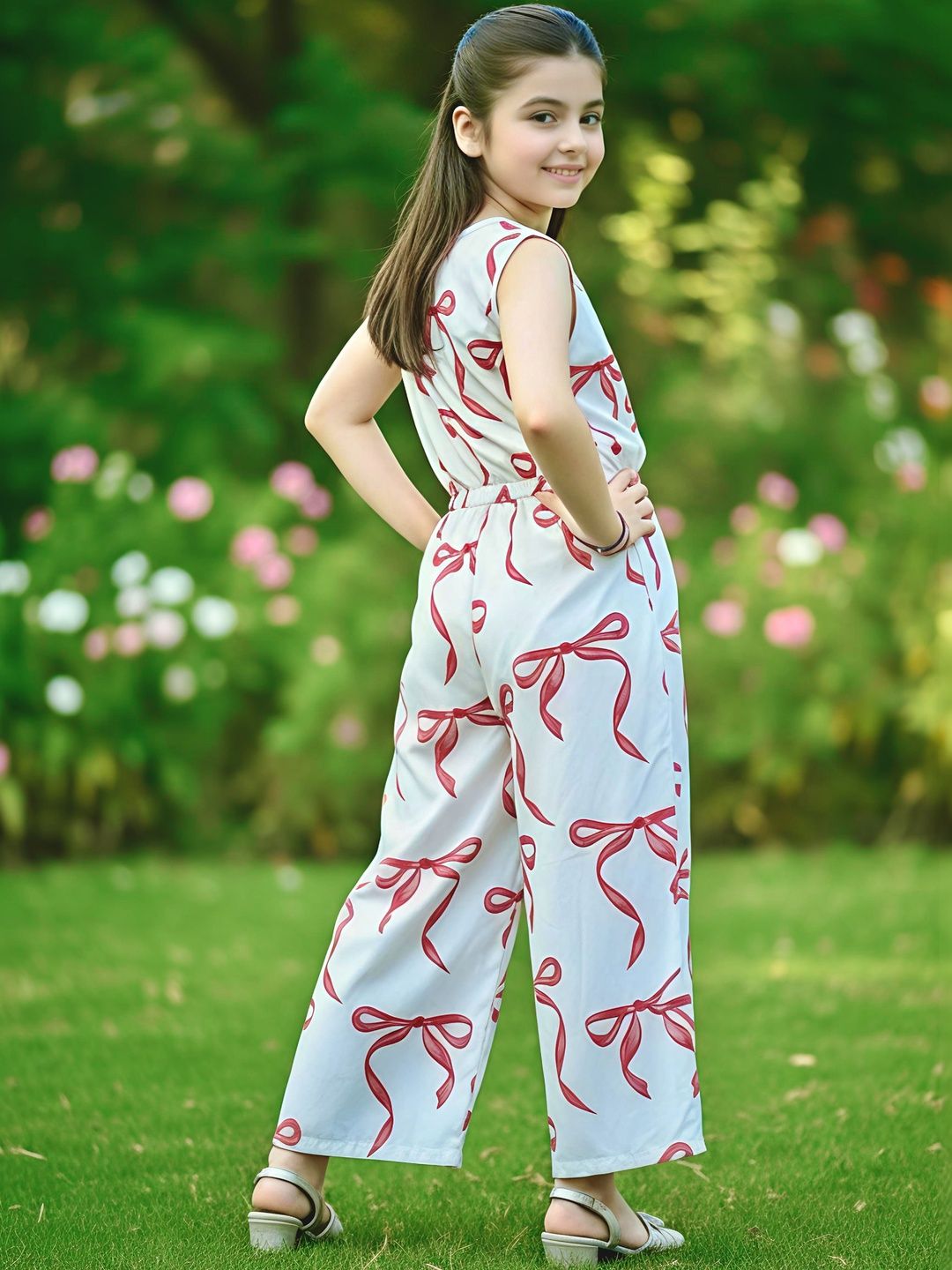 Girls Printed Basic Jumpsuit with Applique 3