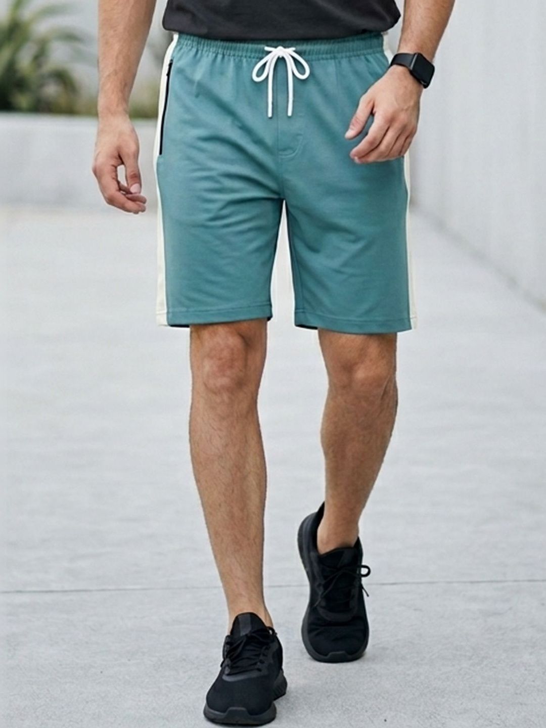 RETWE Men Striped Pure Cotton Dual Side Pockets Regular Fit Green Running Sports Shorts