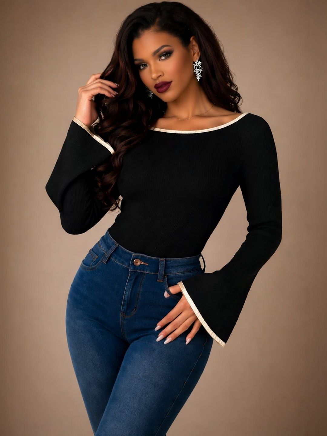 TRAQUILA Black Boat Neck Long Sleeve Top