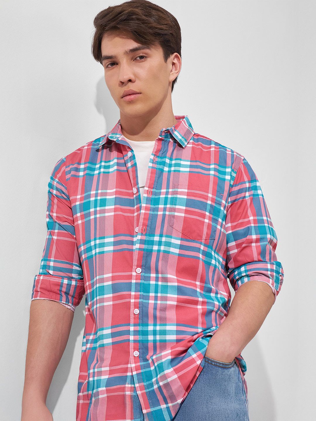 HIGHLANDER Men Pink & White Slim Fit Checked Casual Shirt