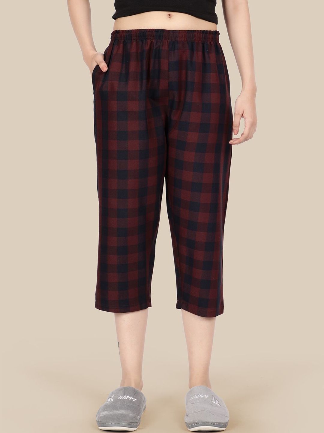 Esplendido Women Checked Capris