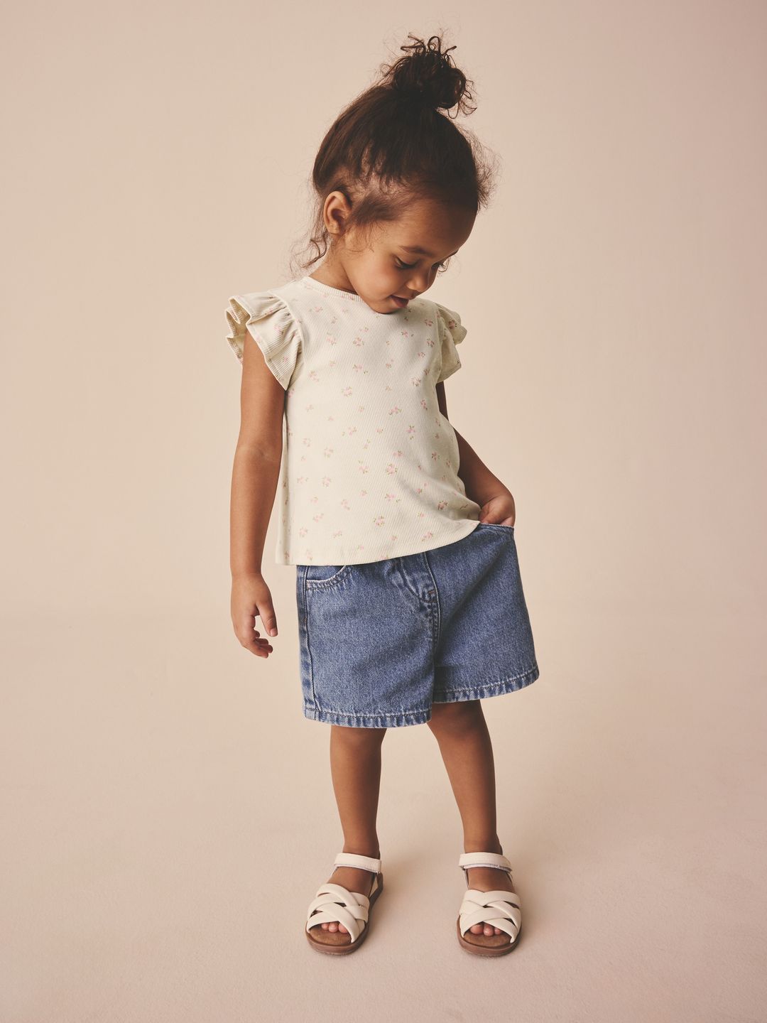 Girls Floral Print Flutter Sleeve Top 5