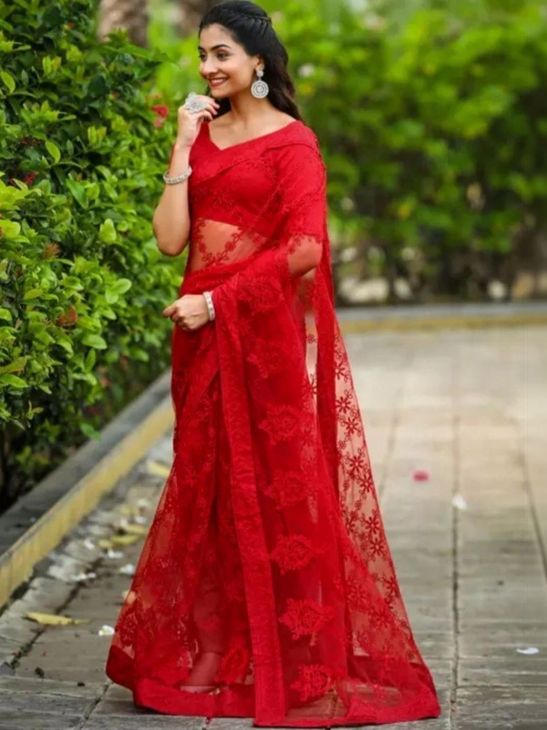 Floral Embroidered Net Saree 3