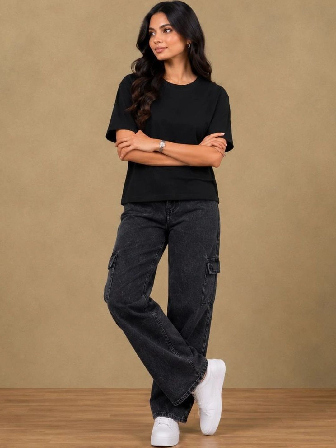 Women Relaxed Fit Mid-Rise Light Fade Jeans 6