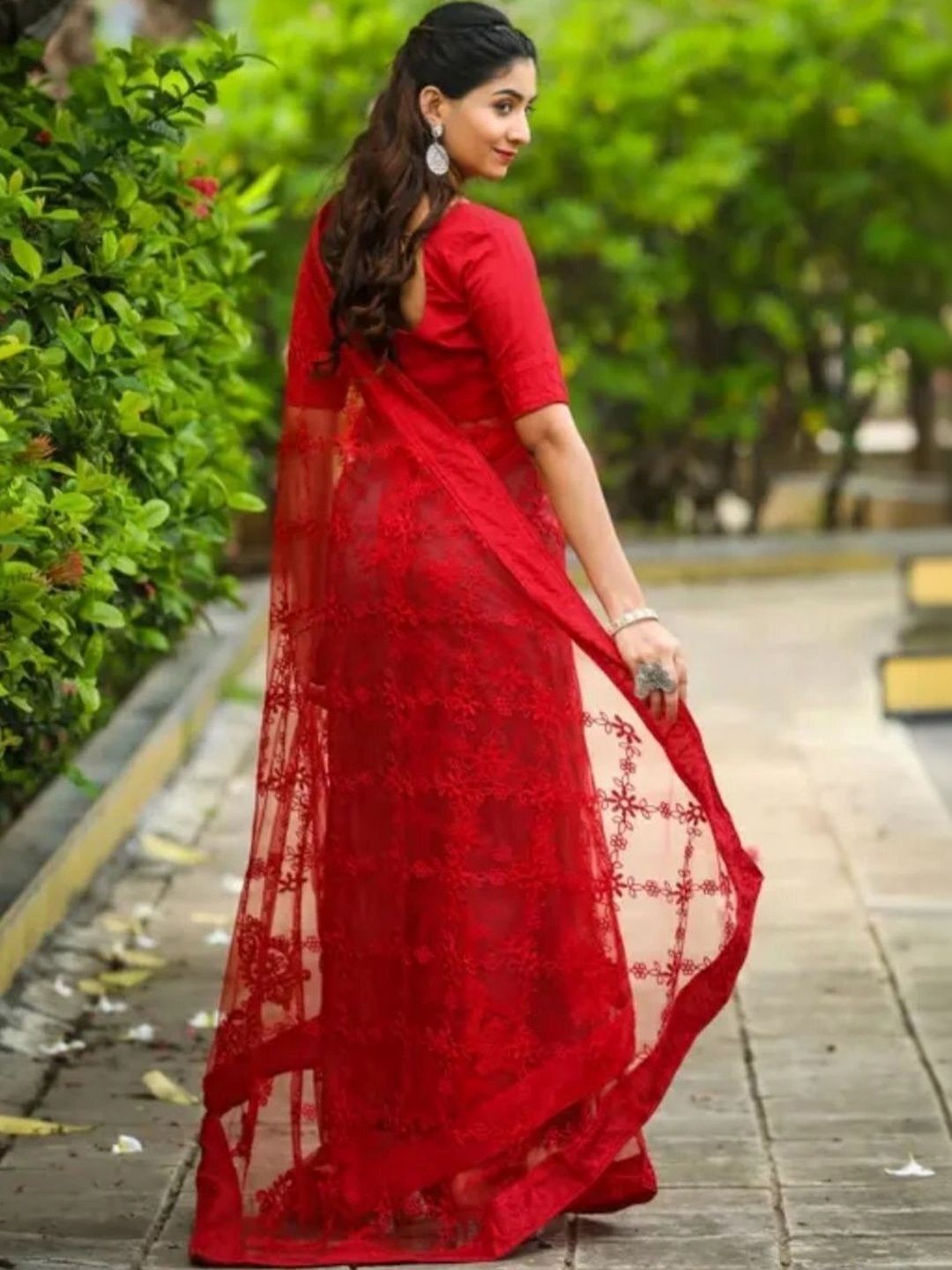 Floral Embroidered Net Saree 2
