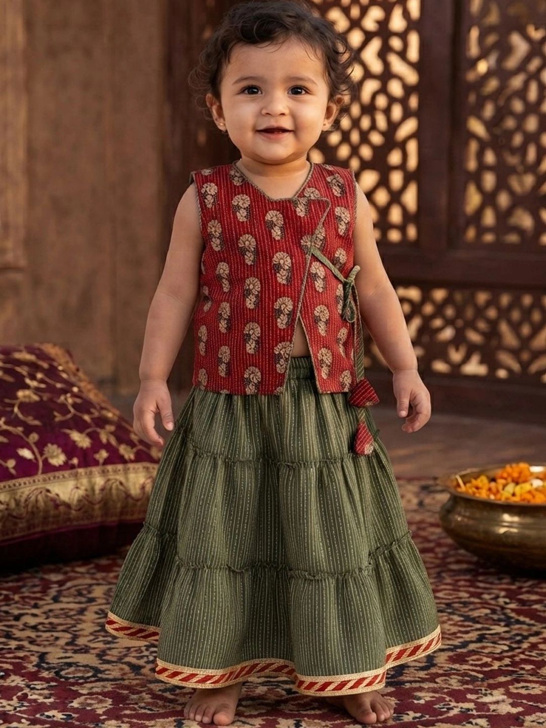 Here&Now X Kinder Kids Girls Ethnic Motifs Printed Ready to Wear Lehenga & Blouse