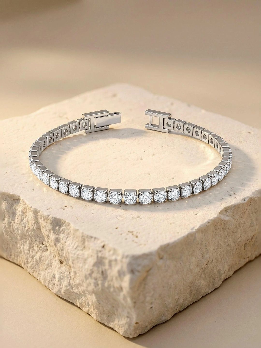 IXIA by Giva Women Crystals Rhodium-Plated Link Bracelet