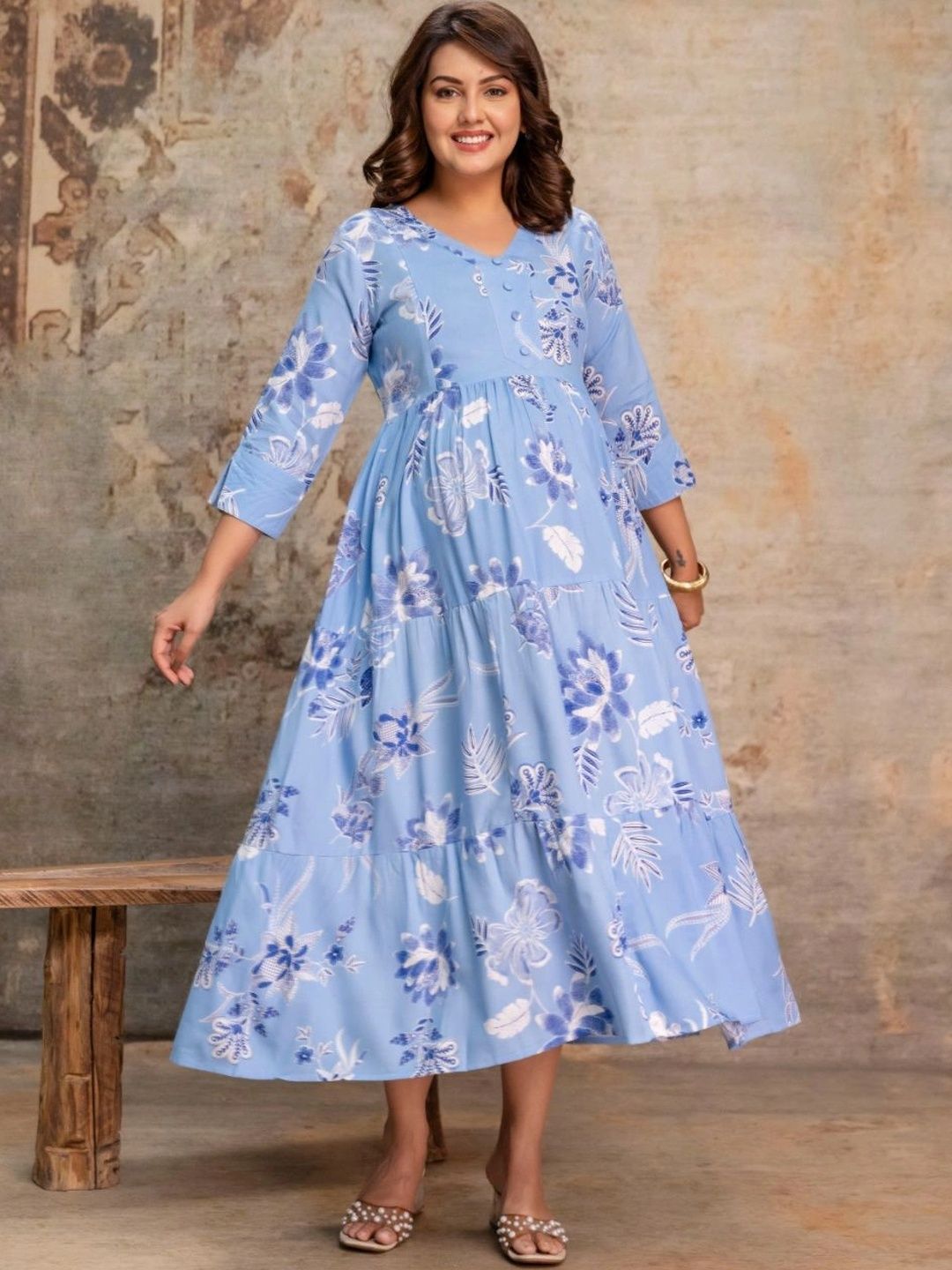 Swarnkar Creation Floral Printed V-Neck Maternity Tiered Kurti