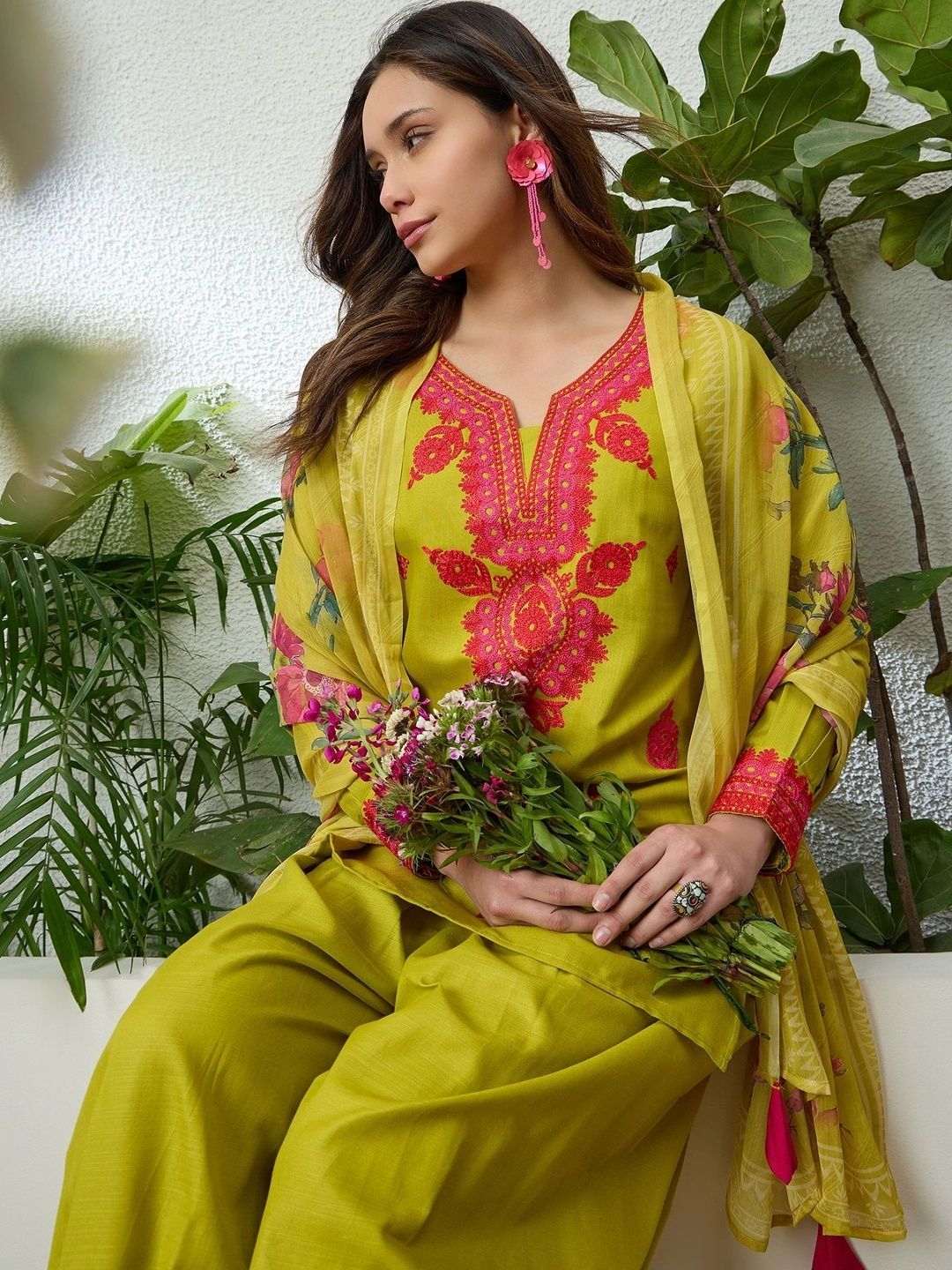 Sangria Women Ethnic Motifs Embroidered Regular Thread Work Kurta with Patiala & With Dupatta
