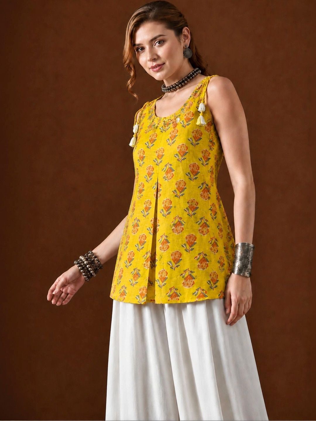 AADIVAA Floral Printed Pure Cotton Panelled Kurti