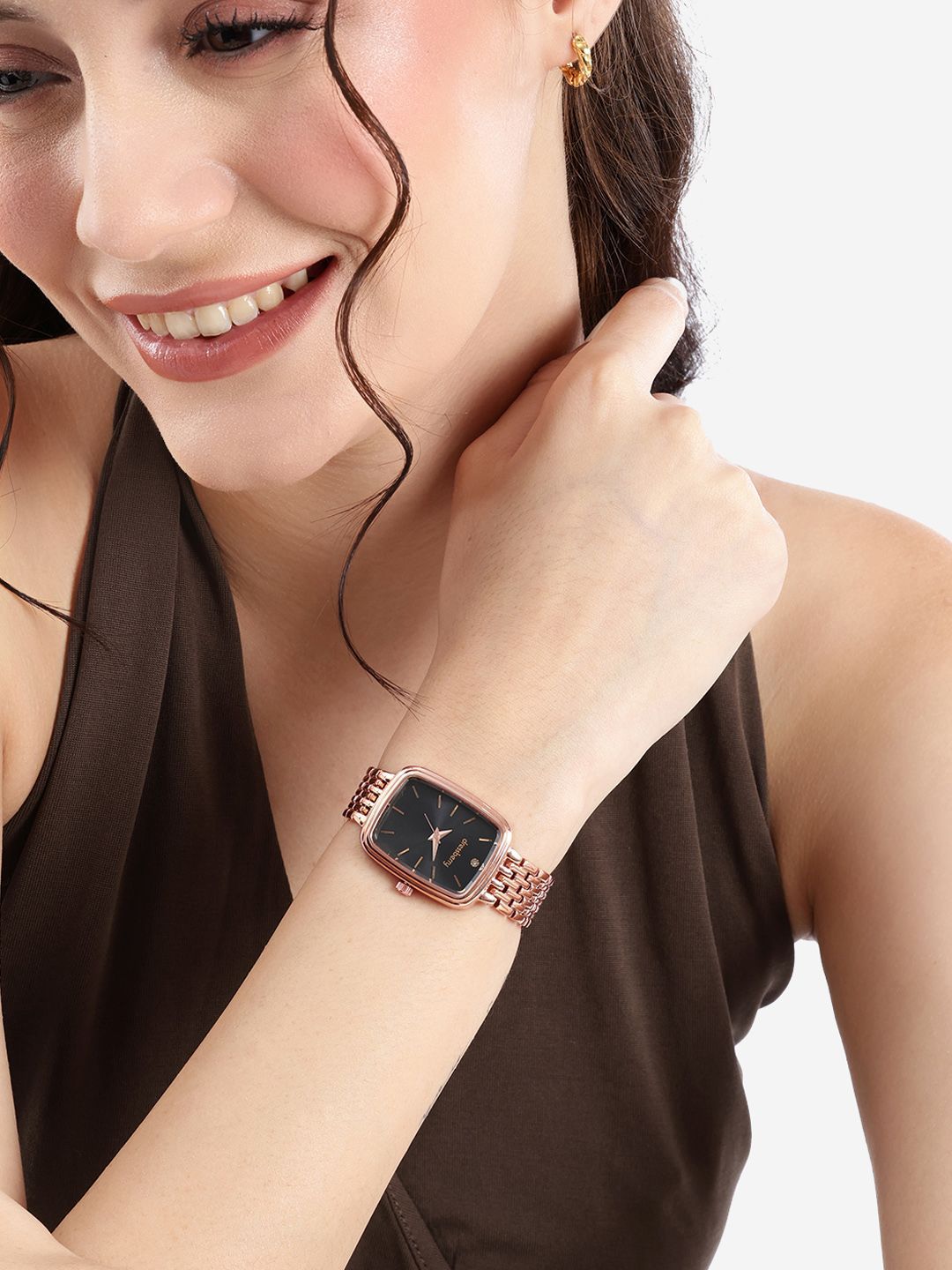 Buy DressBerry Women LUXE Bracelet Style Straps Analogue Watch DBLuxe 602 BK -  - Accessories for Women