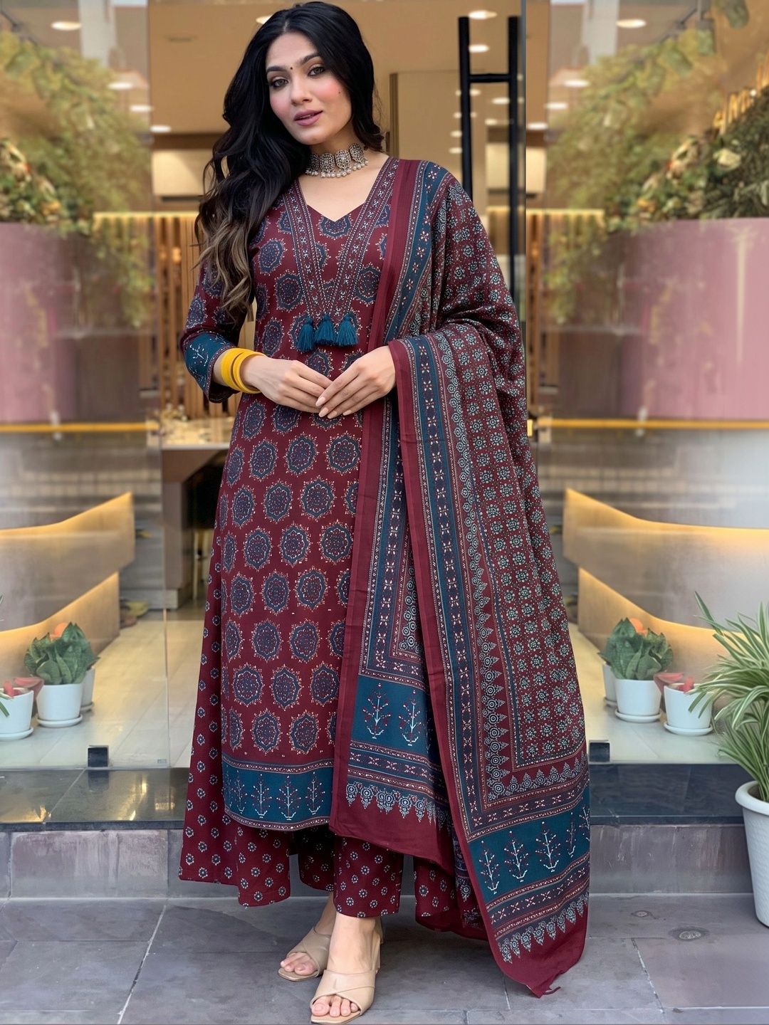 Anouk Women Ethnic Motifs Printed Regular Kurta with Trousers & With Dupatta