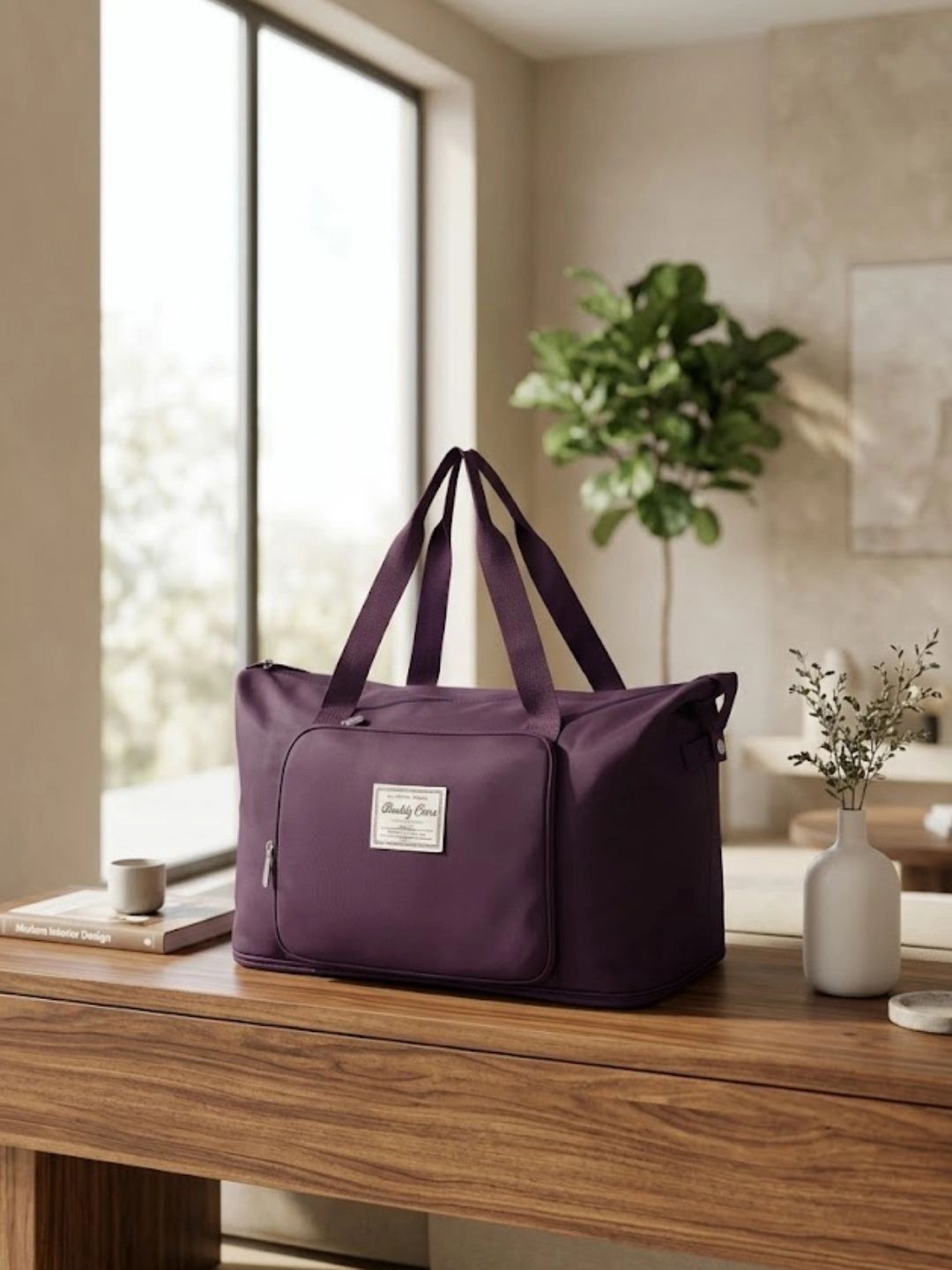 BUDDY CARES Structured Handheld Bag