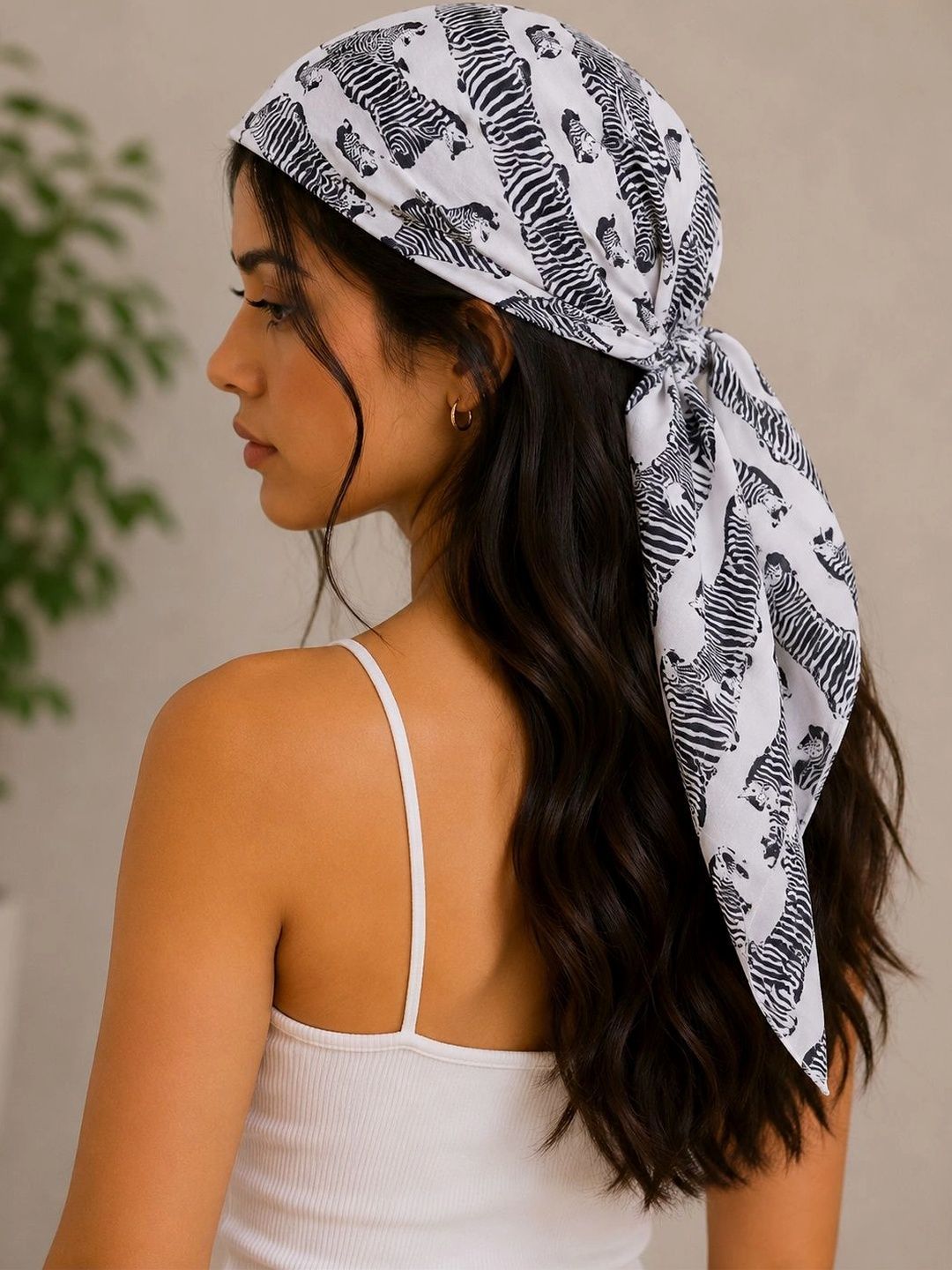 HANDICRAFT PALACE Women White & Black Zebra Printed 100% Cotton Bandana 21" x 21"