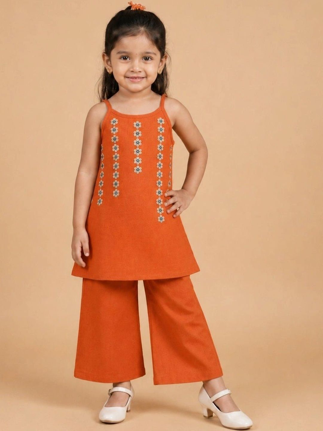 Girls Ethnic Motifs Embroidered Regular Thread Work Pure Cotton Kurta with Palazzos 5