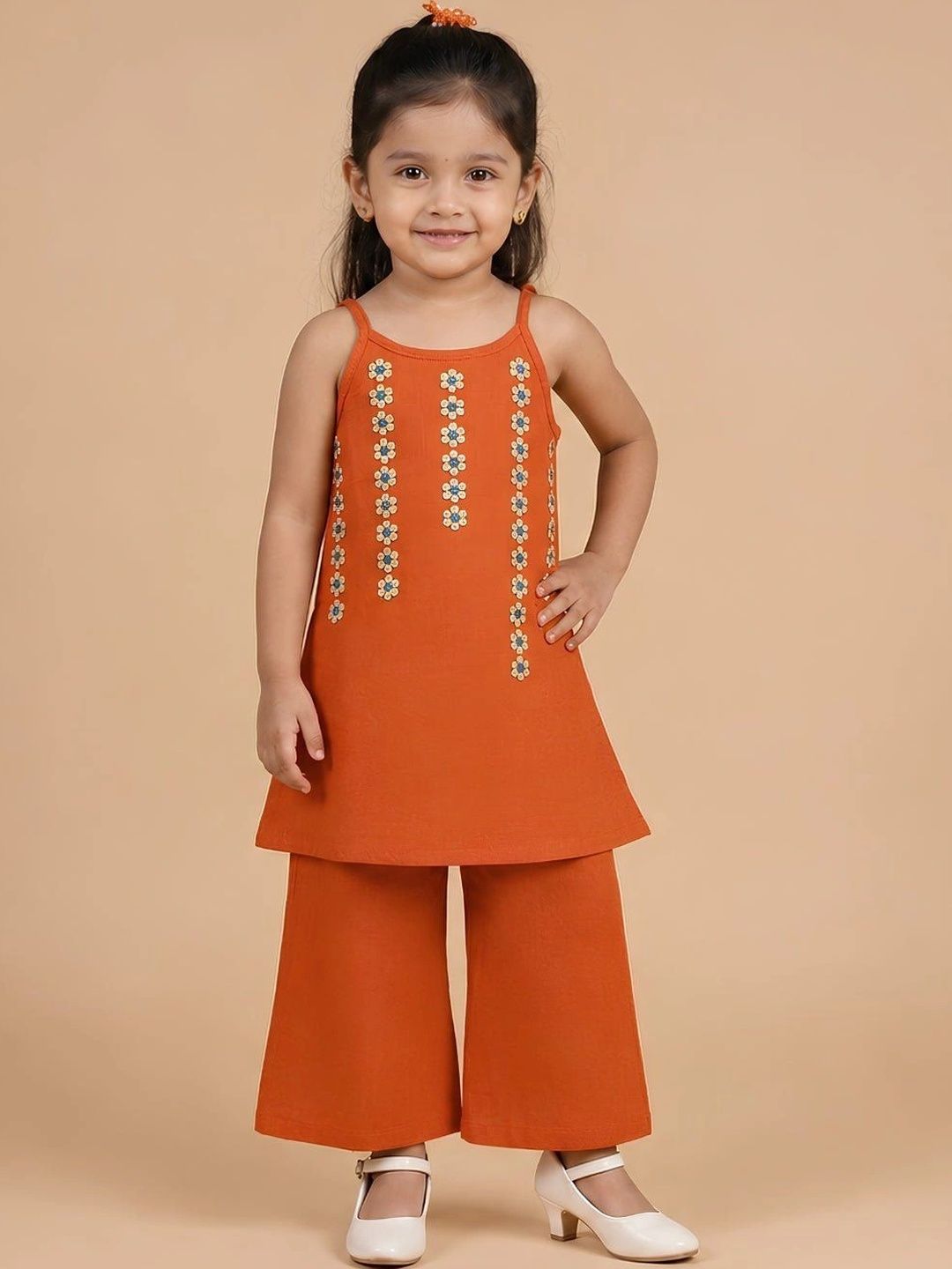 Girls Ethnic Motifs Embroidered Regular Thread Work Pure Cotton Kurta with Palazzos 4