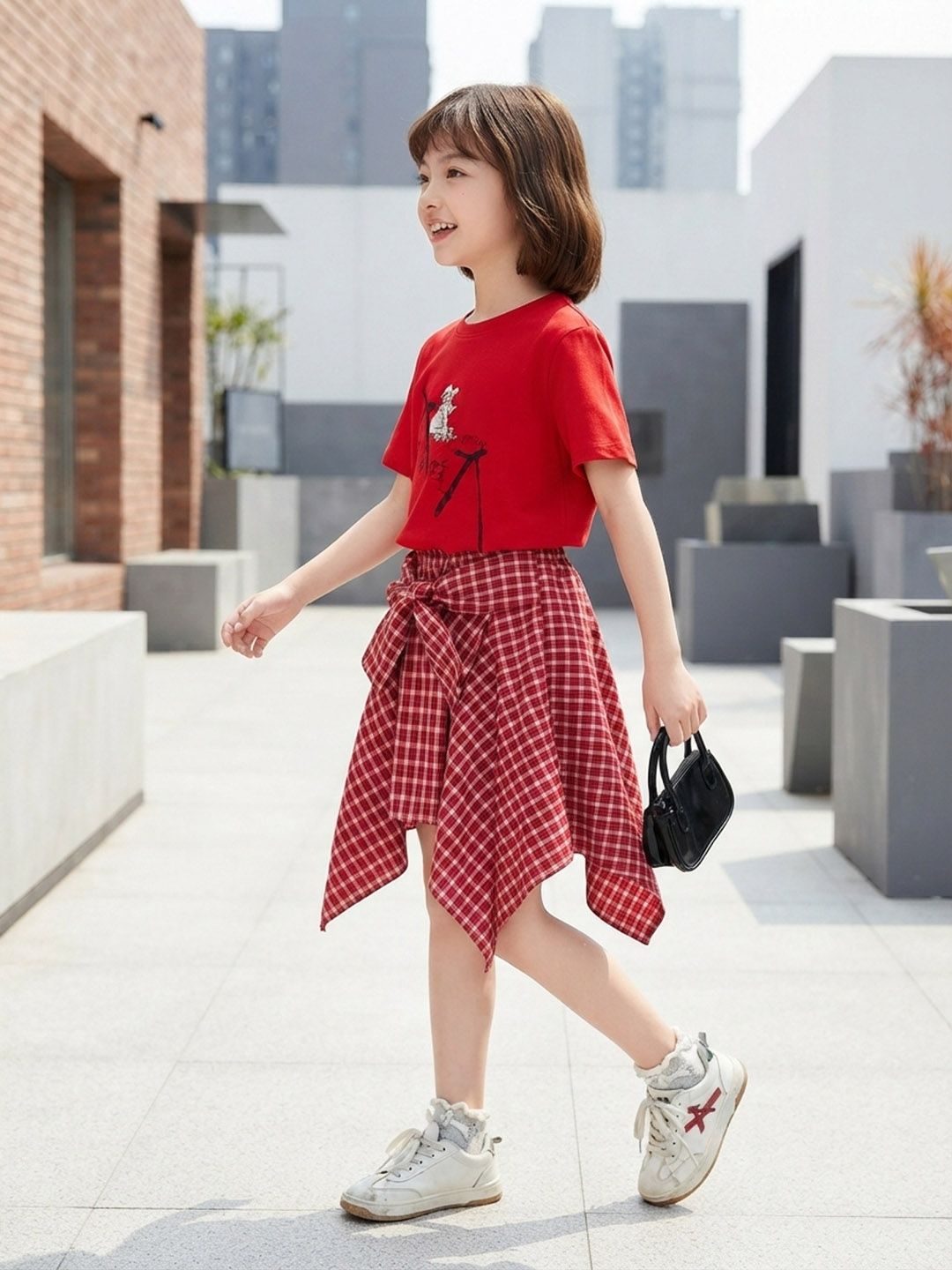 Girls Printed T-shirt with Skirt 2