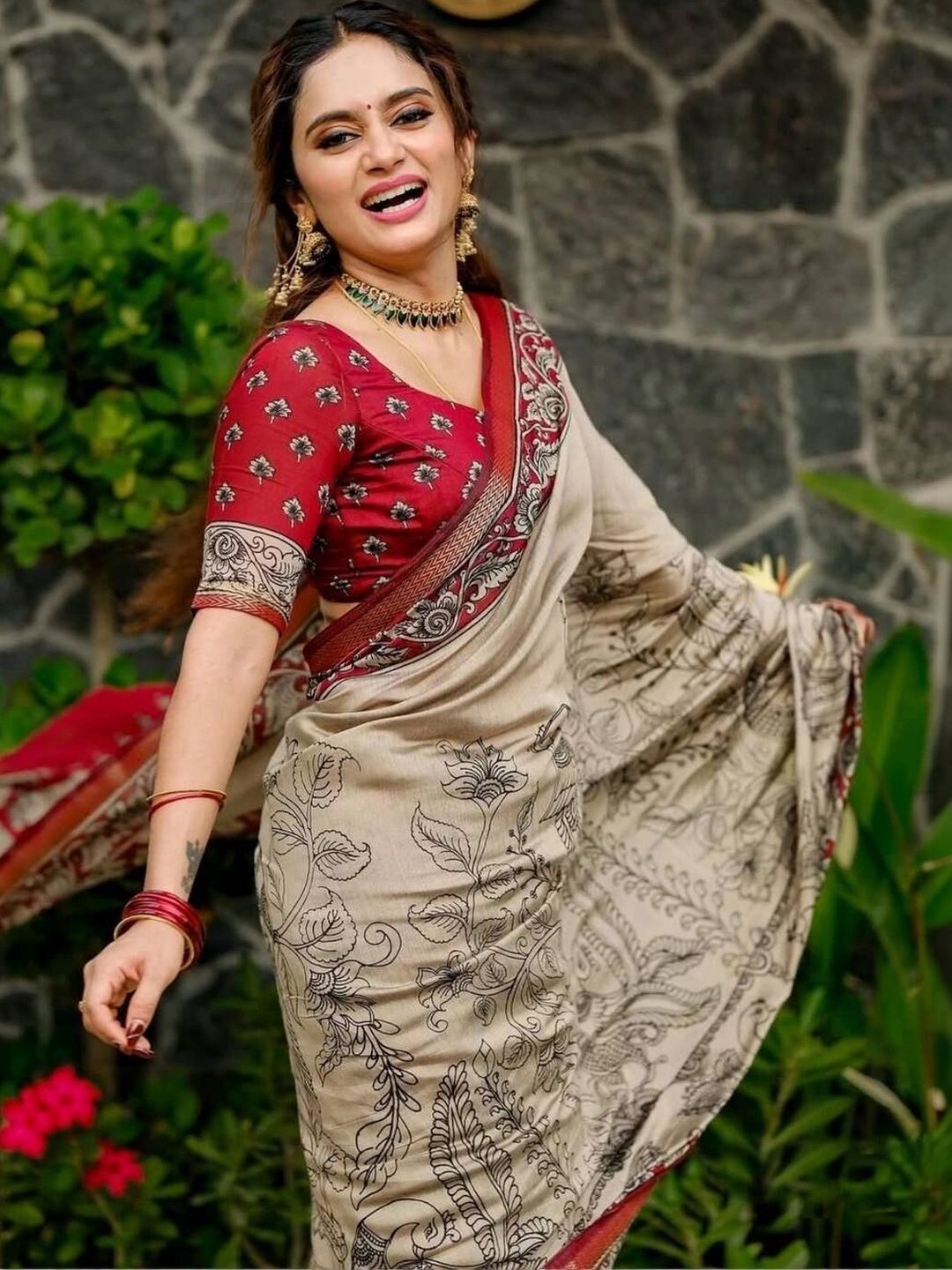 Pure Linen Designer Saree 4