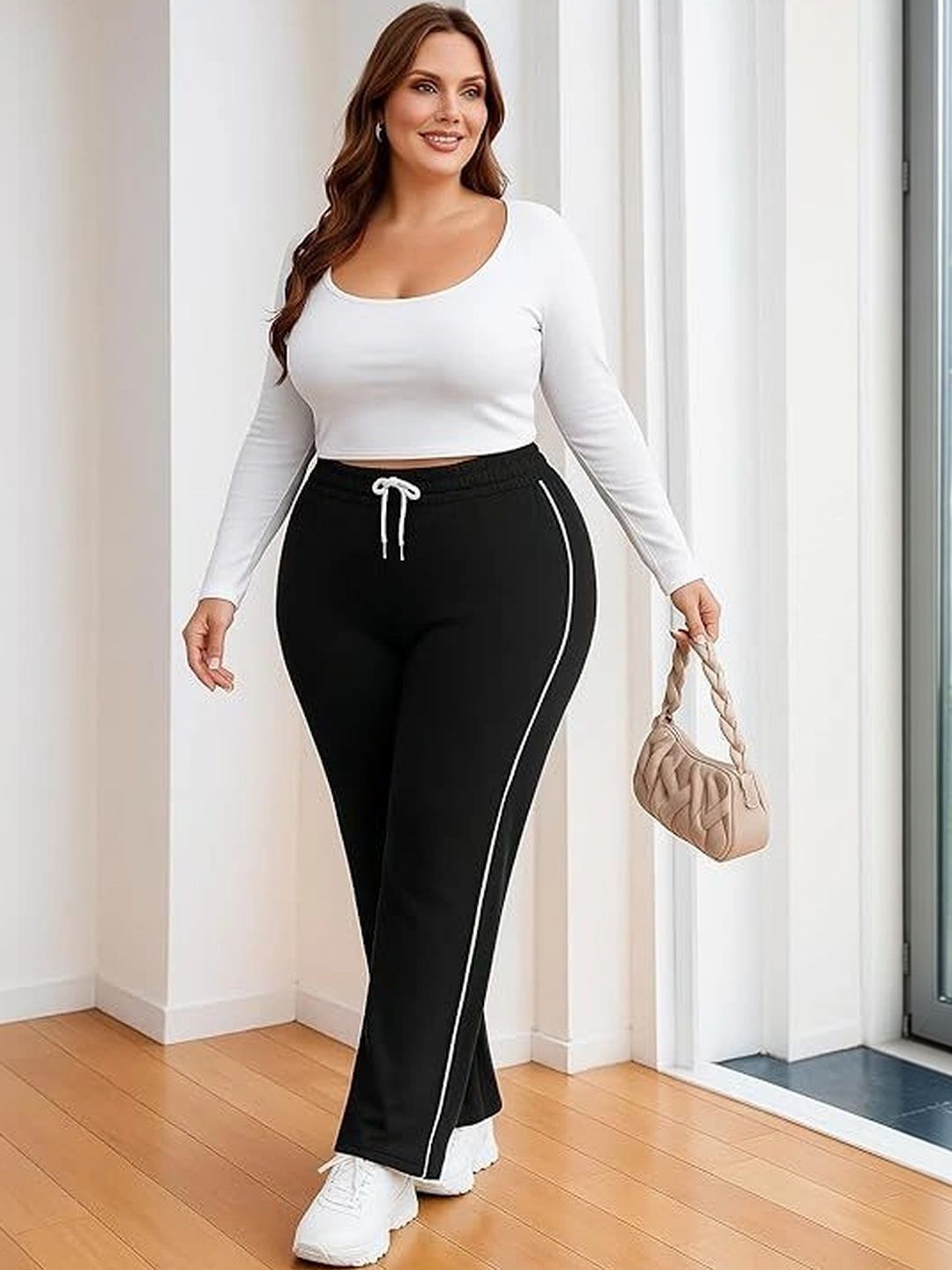 TRUNESS Women Regular Fit Training Track Pants