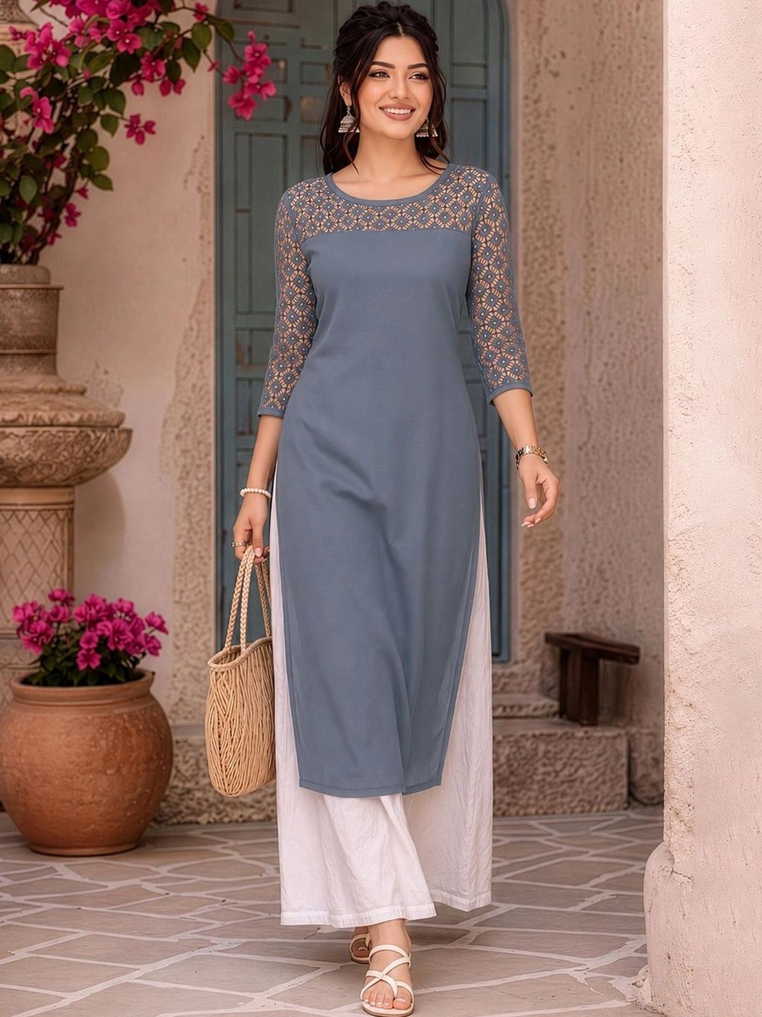 Maheshvi Ethnic Motifs Embroidered Kurti