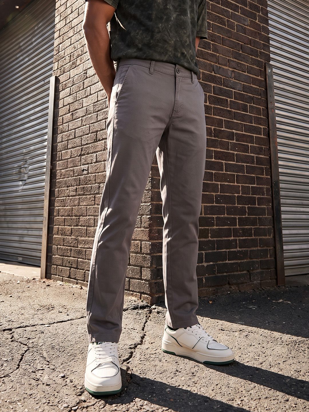 The Roadster Life Co. Men Chinos Trousers