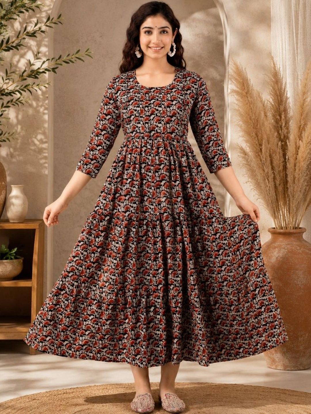 Swarnkar Creation Floral Printed Tiered Kurti