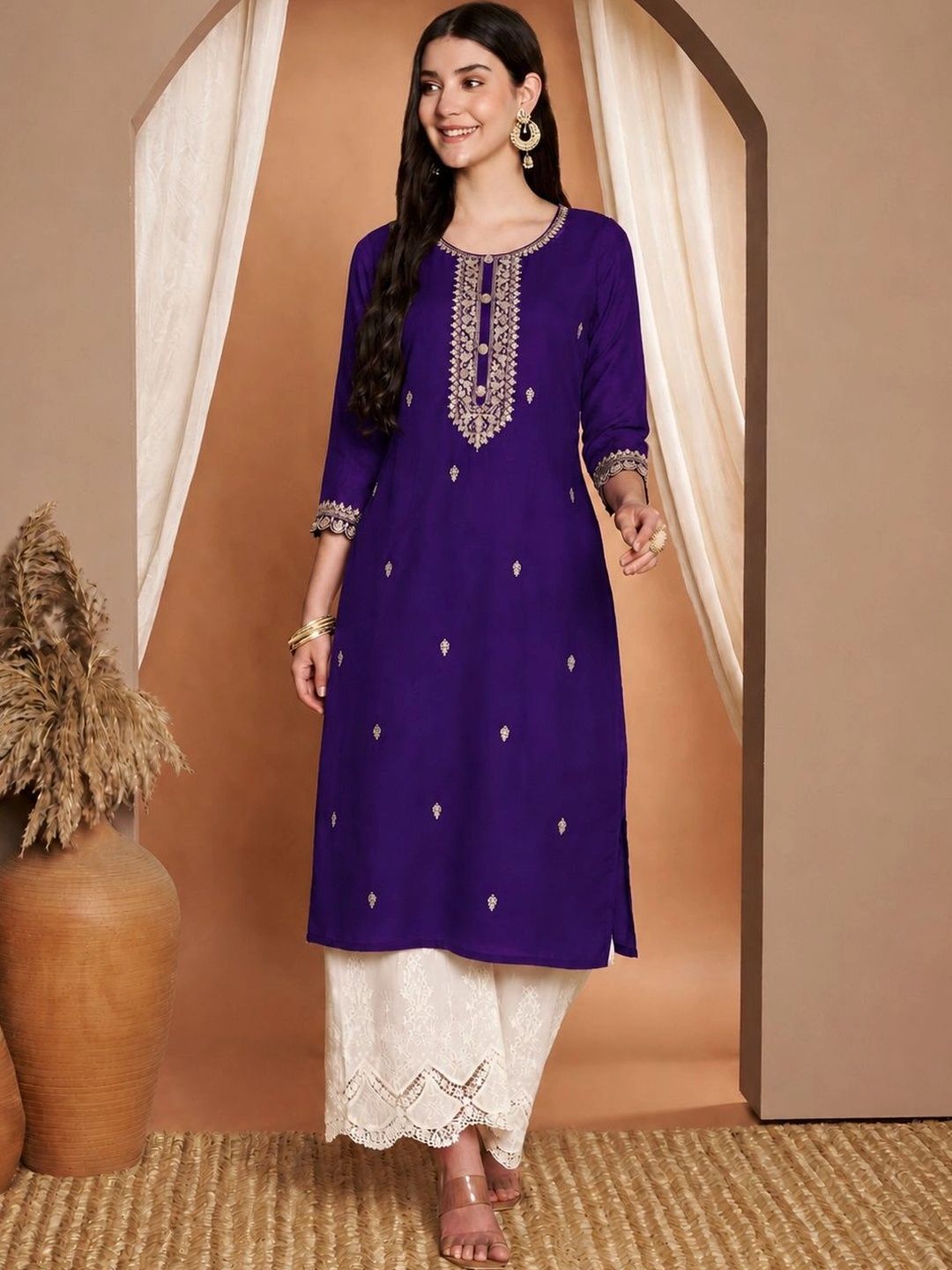 FORKEY Women Embroidered Thread Work Kurta