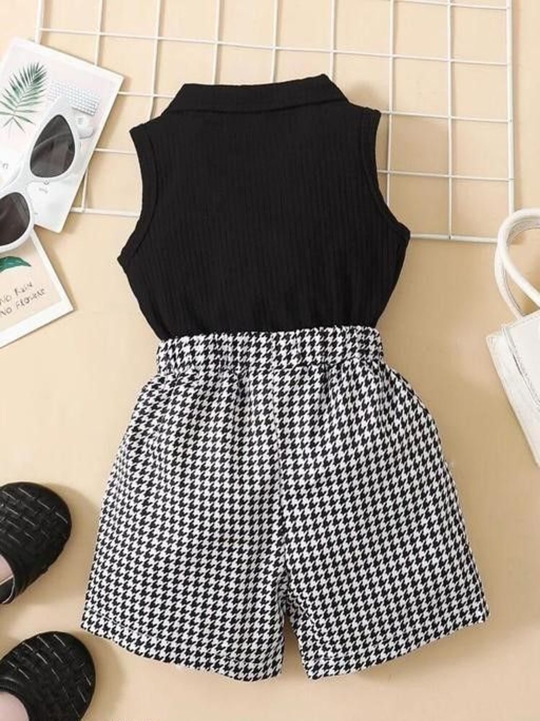 Girls Polo Collar Top with Shorts 2