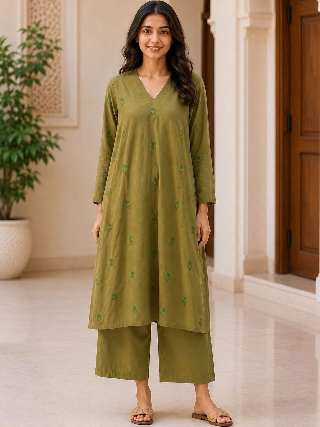 Rahigomar Women Floral Printed Regular Kurta with Palazzos