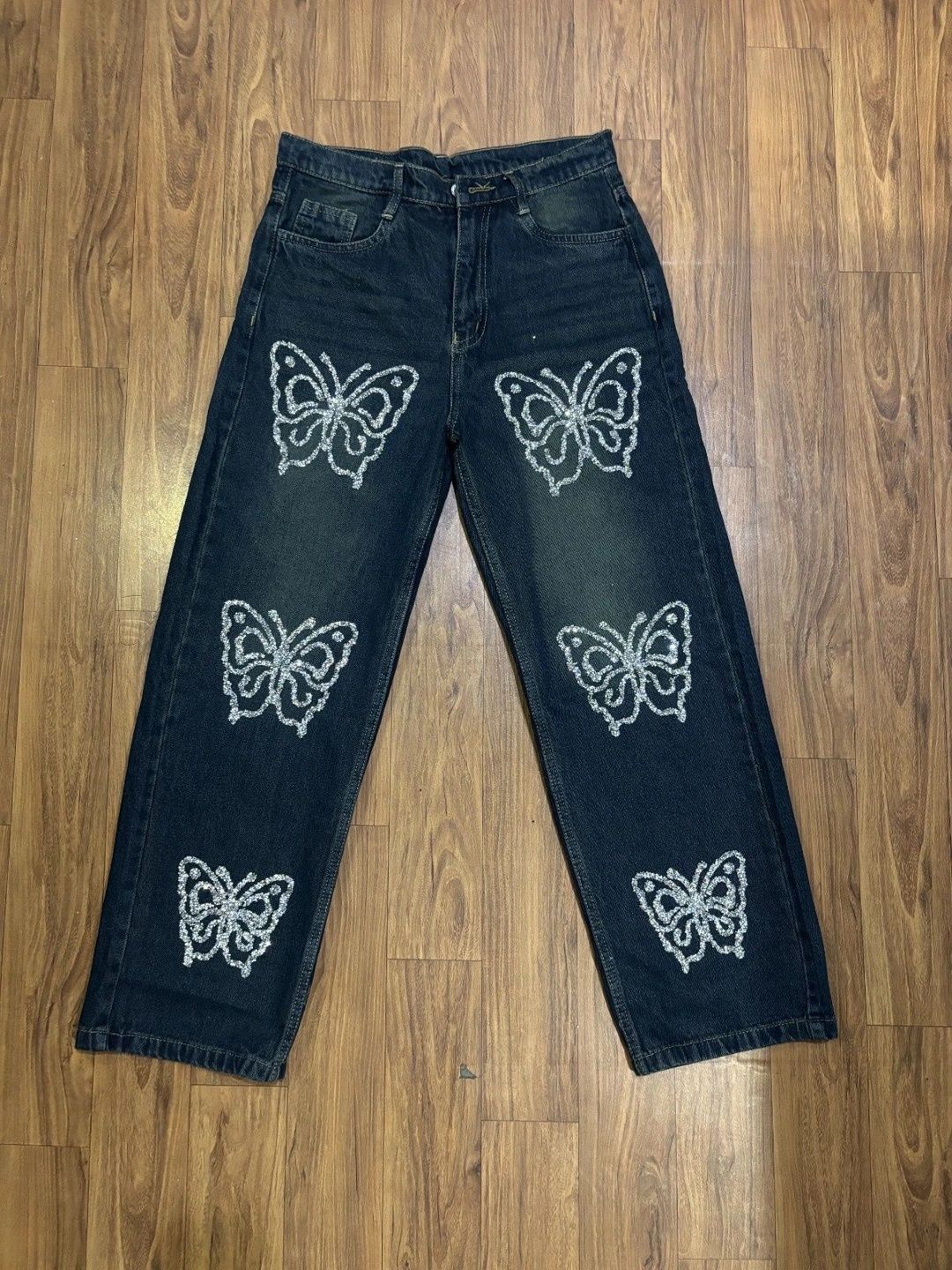 Women Wide Leg Mid-Rise Light Fade Embellished Jeans 6