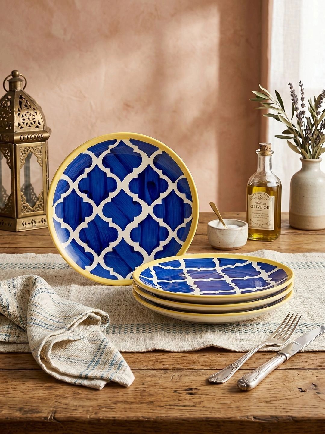 YELONA Blue & White 4 Pieces Ceramic Printed Glossy Dishwasher and Microwave Safe Plates