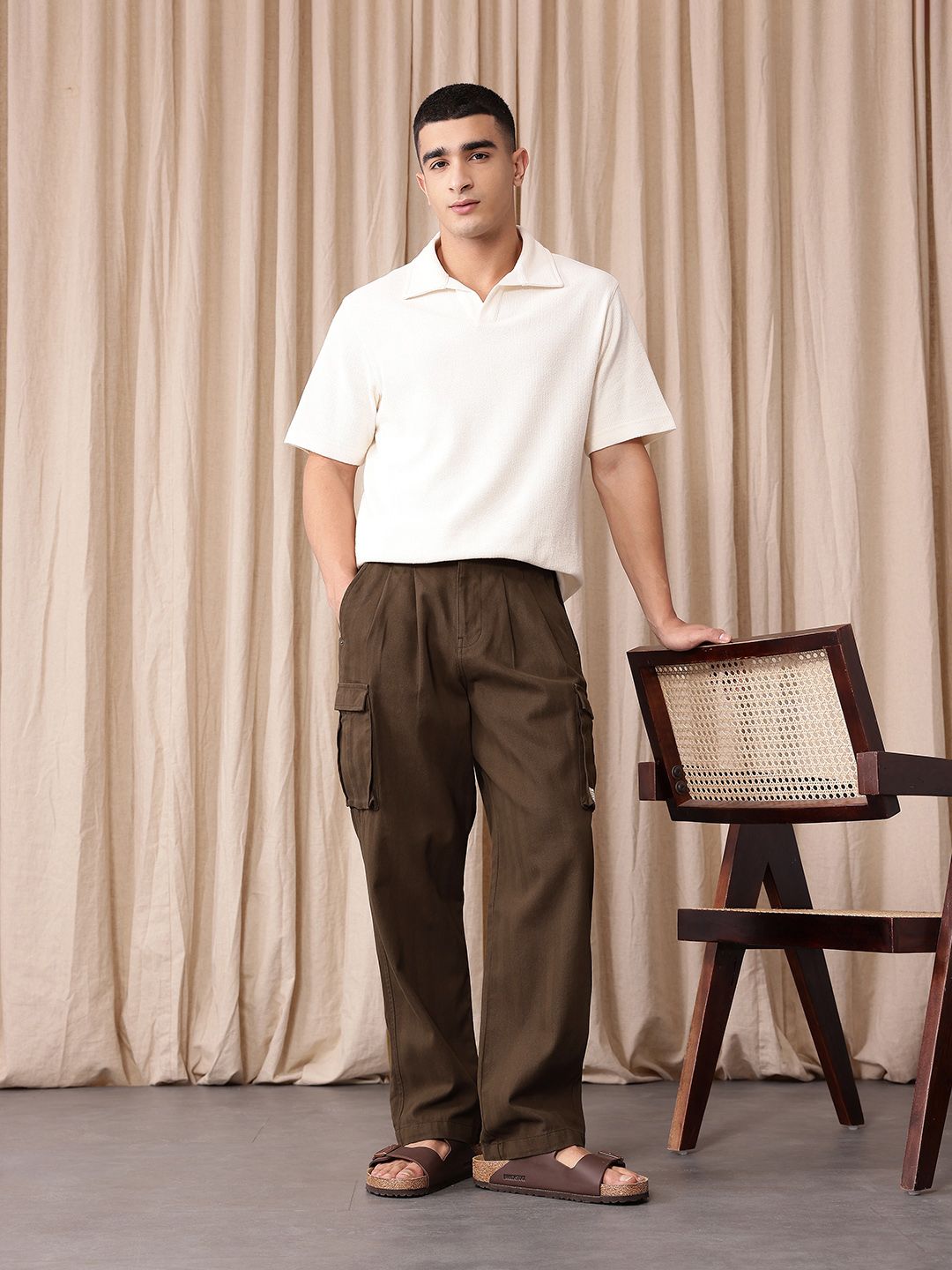 Mr Bowerbird Men Pleated Pure Cotton Cargos Trousers
