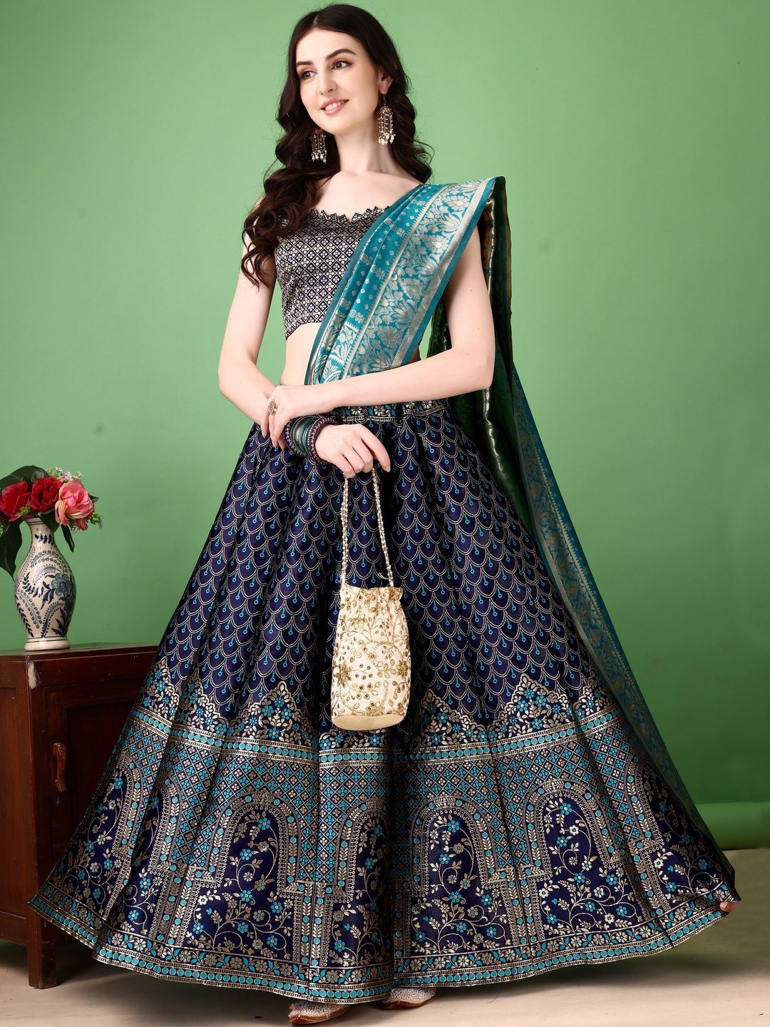 JIVUBA Semi-Stitched Lehenga & Blouse With Dupatta