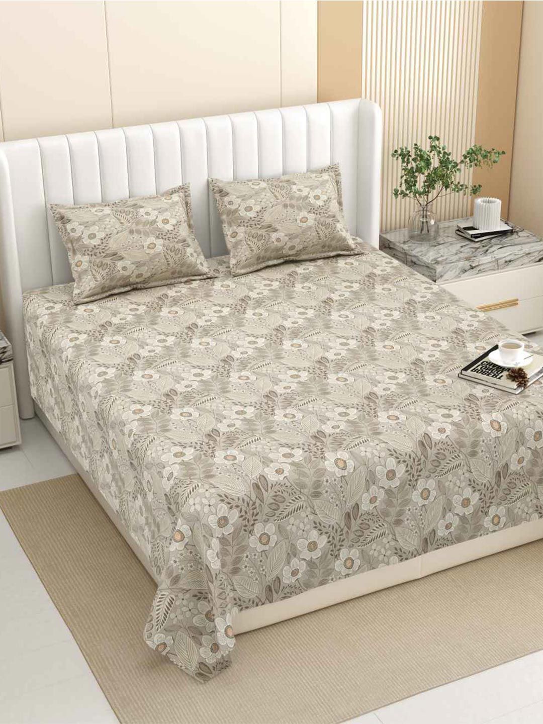 Buy Aura Grey & White Floral Cotton 220 TC Super King Bedsheet With 2 Pillow Covers -  - Home for Unisex