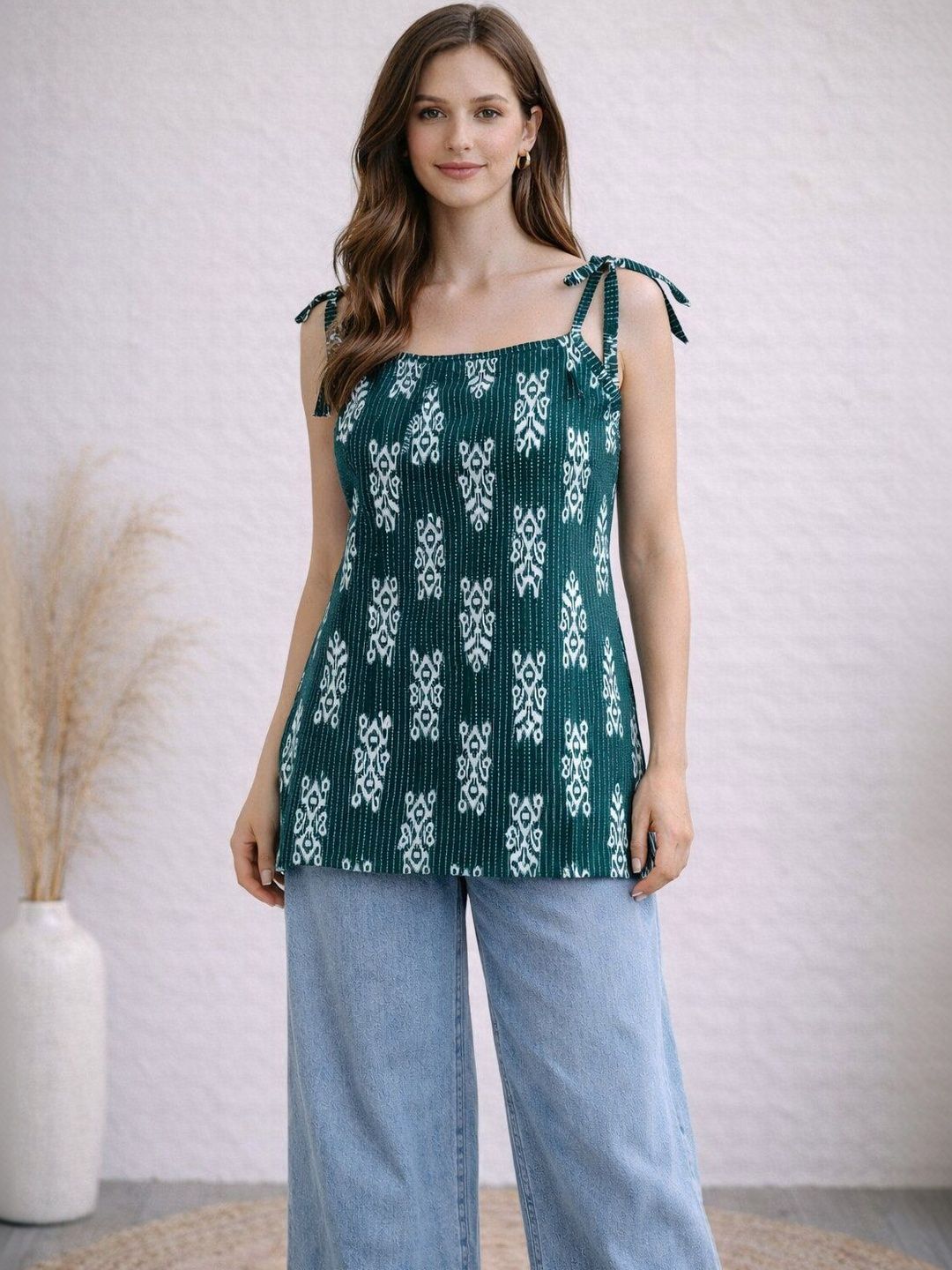 EthniFlair Ethnic Motifs Printed Square Neck Pure Cotton Kurti