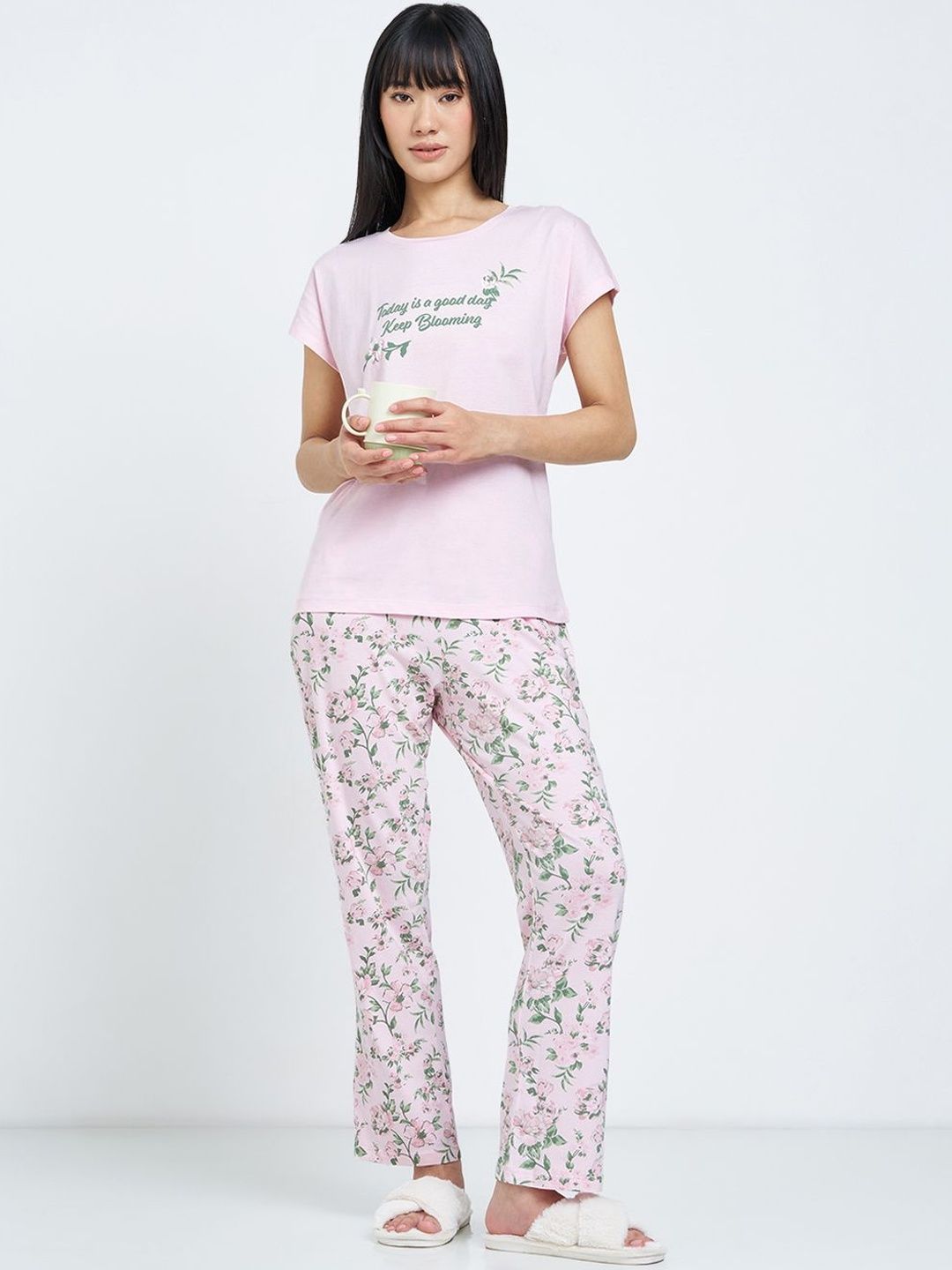 Dreamz by Pantaloons Women Printed Night suit