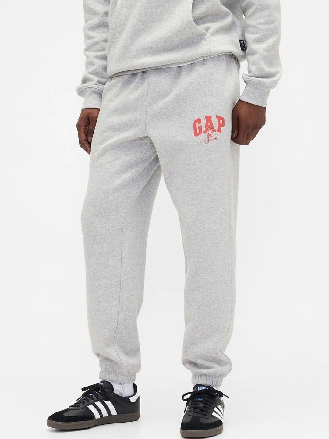 GAP Men Logo Print Regular Fit Joggers
