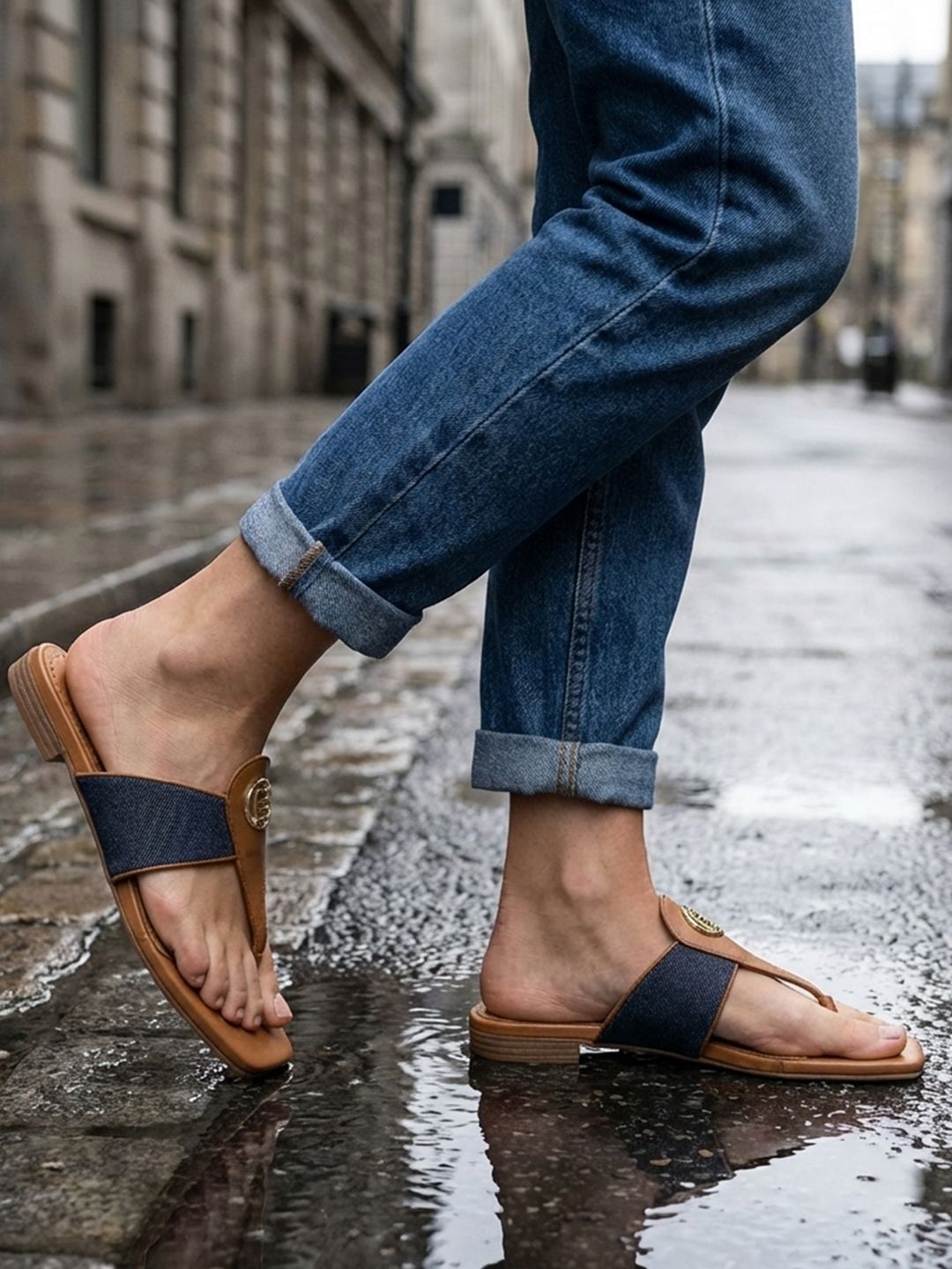 BAGATT Colourblocked T-Strap Flats
