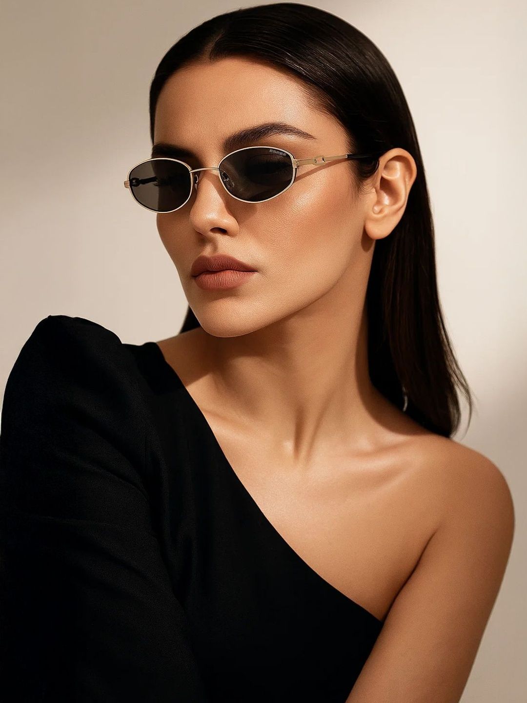Espee Women Grey Lens & Gold-Toned Oval Sunglasses with UV Protected Lens