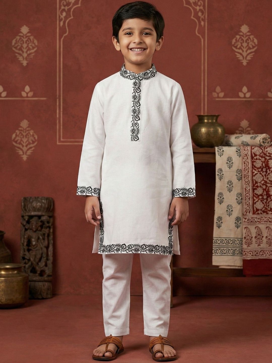 BAESD Boys Ethnic Motifs Embroidered Regular Thread Work Pure Cotton Kurta with Pyjamas