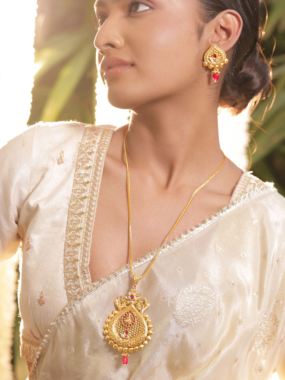 Rubans Women Brass 18K Gold Plated Temple Drop Pendant Set