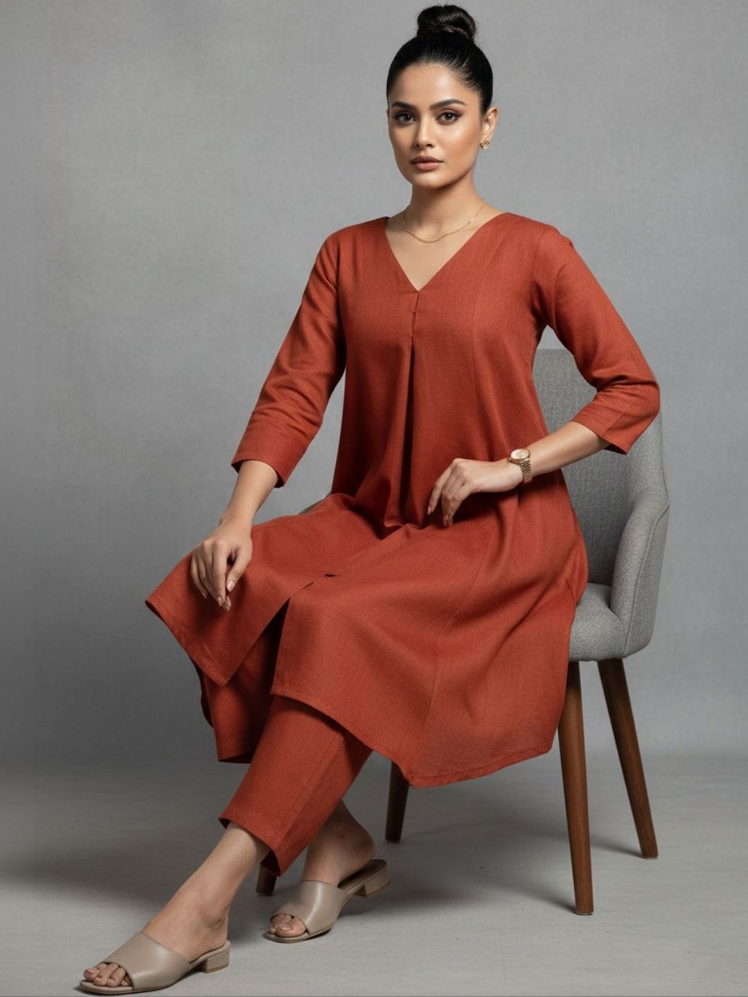 Navibhu Women Regular Workwear Kurta with Trousers