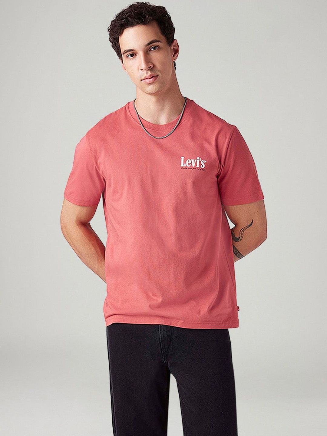 Levis Men's Graphic Print Regular Fit T-Shirt