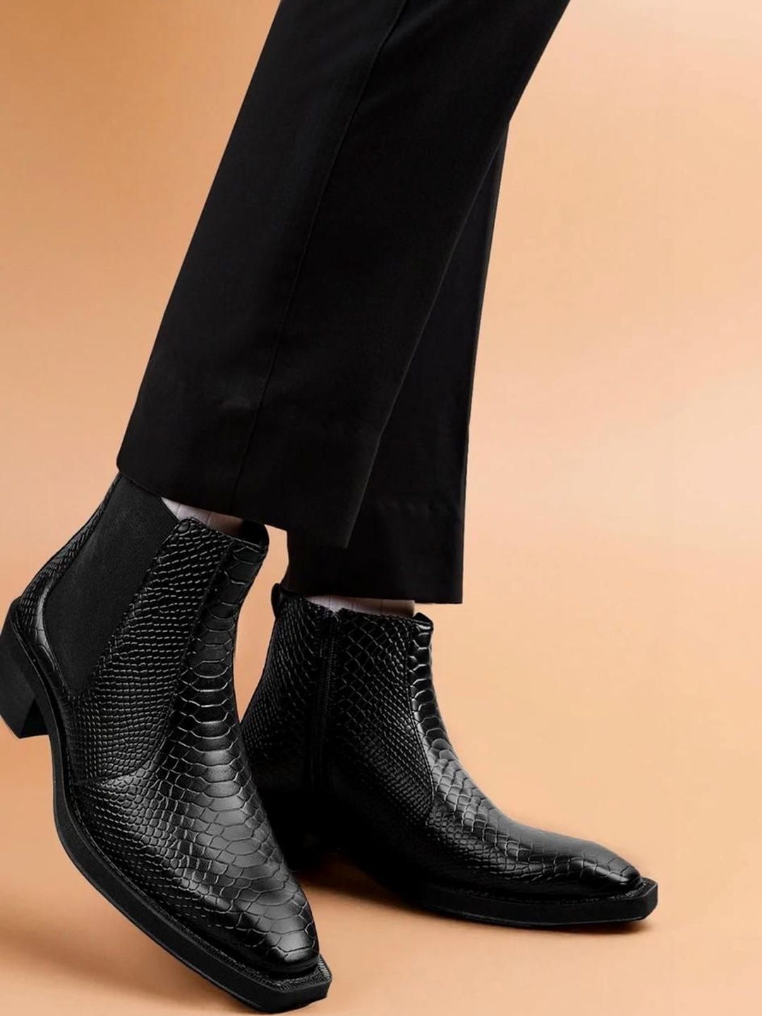 HATTOUN Men Textured Fashion