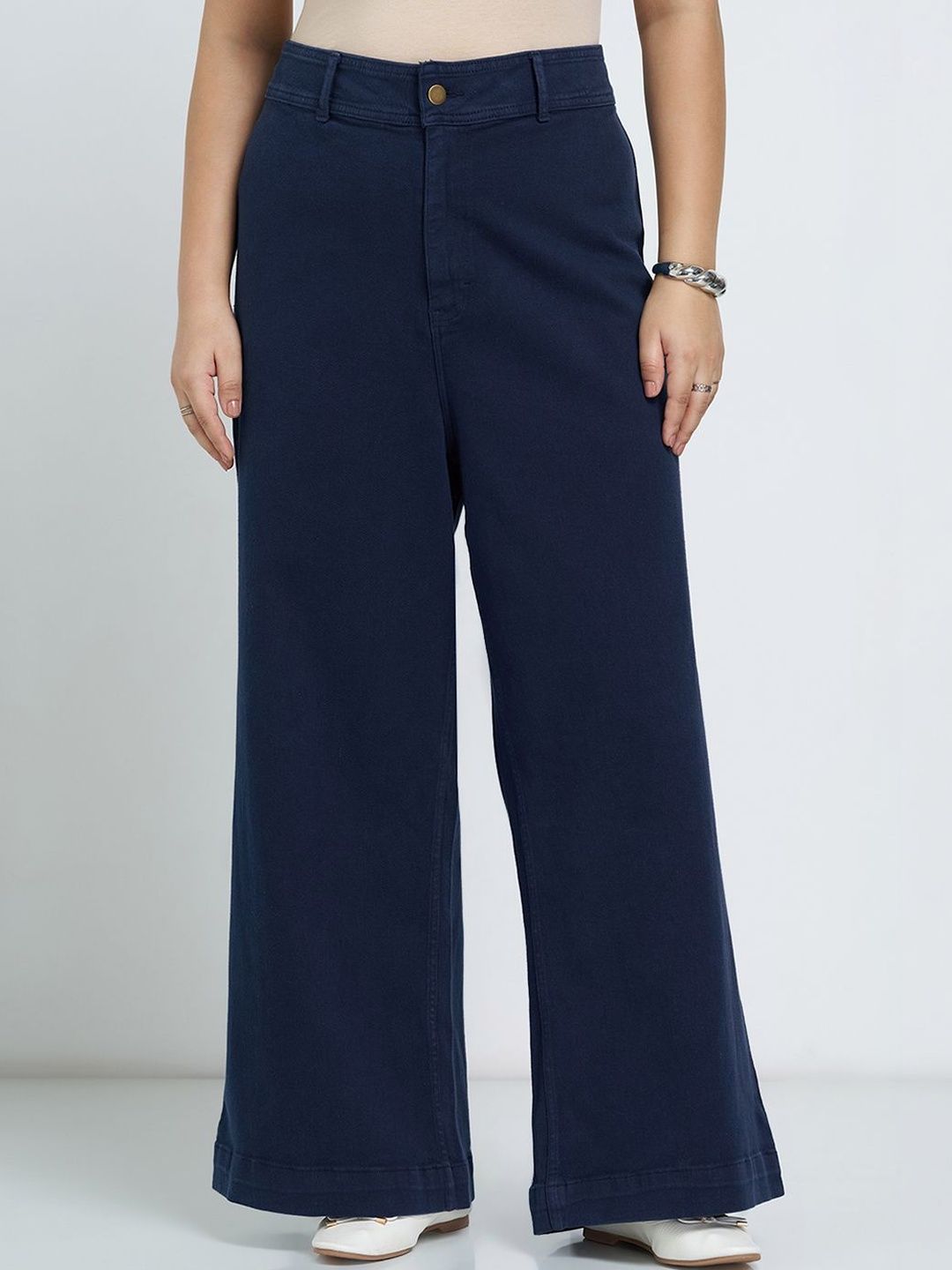Women Wide Leg High-Rise Jeans 3